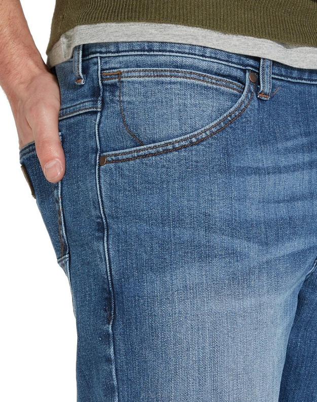 JEANSY MĘSKIE WRANGLER BOYTON EDGY BLUE W16EBR77K      $    