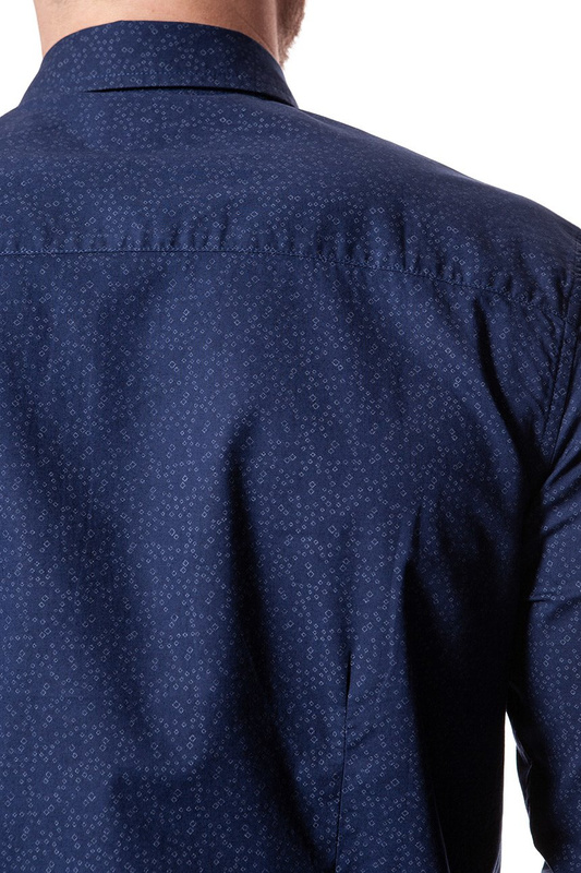 KOSZULA WRANGLER L/S 1PKT BUTTONDOWN MEDIEVAL BLUE W58831P9I