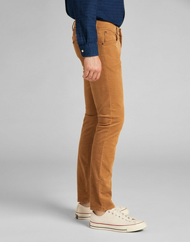 MĘSKIE SPODNIE MATERIAŁOWE LEE LUKE TOBACCO BROWN L719RL78 112140775