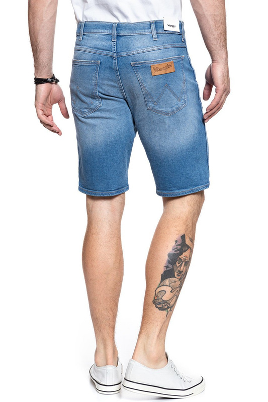 KRÓTKIE SPODENKI WRANGLER DENIM SHORT CHARGED BLUE W14CNW18W 112126612