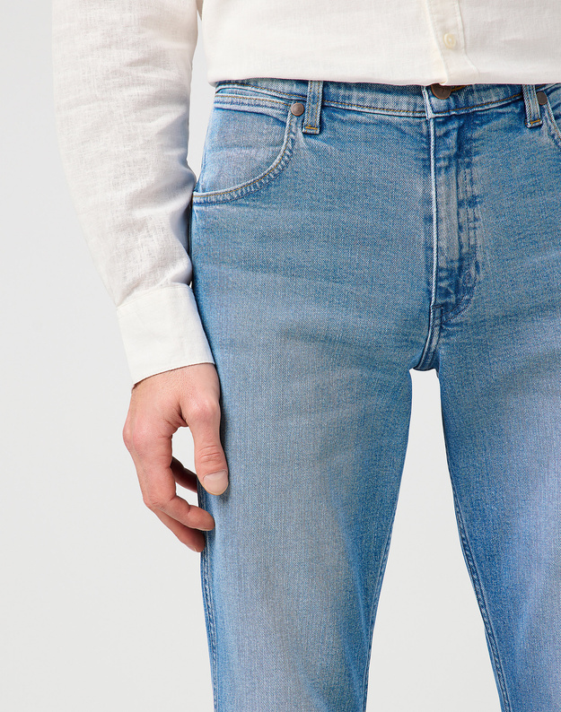 WRANGLER MĘSKIE SPODNIE JEANSOWE WRANGLER GREENSBORO COWBOY HAZE 112364420