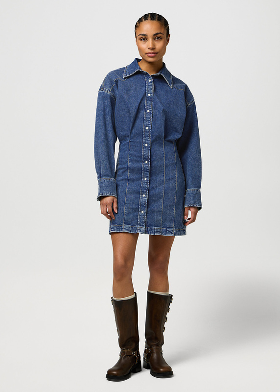 DAMSKA SUKIENKA JEANSOWA WRANGLER DARTED SKIRT DRESS SAPPHIRE TRACE 112370802