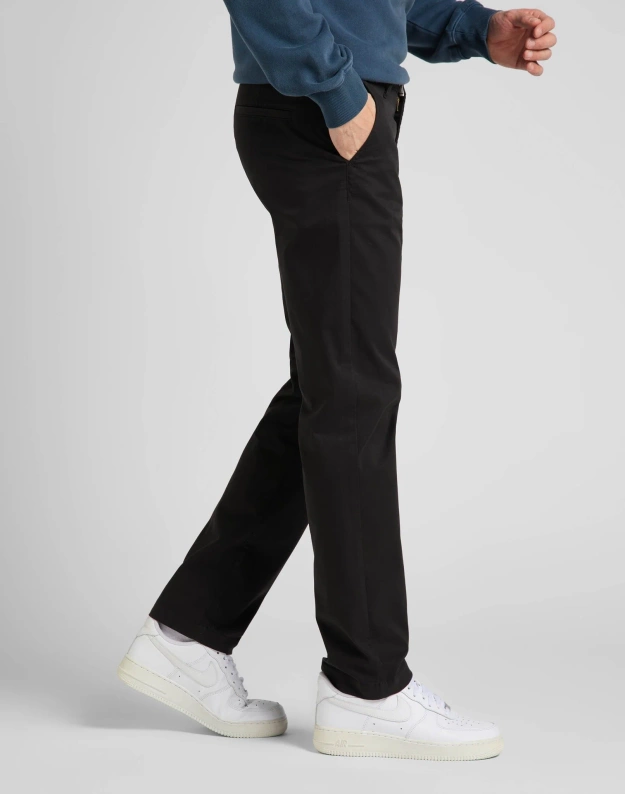 MESKIE SPODNIE MATERIAŁOWE LEE REGULAR CHINO BLACK 112322422