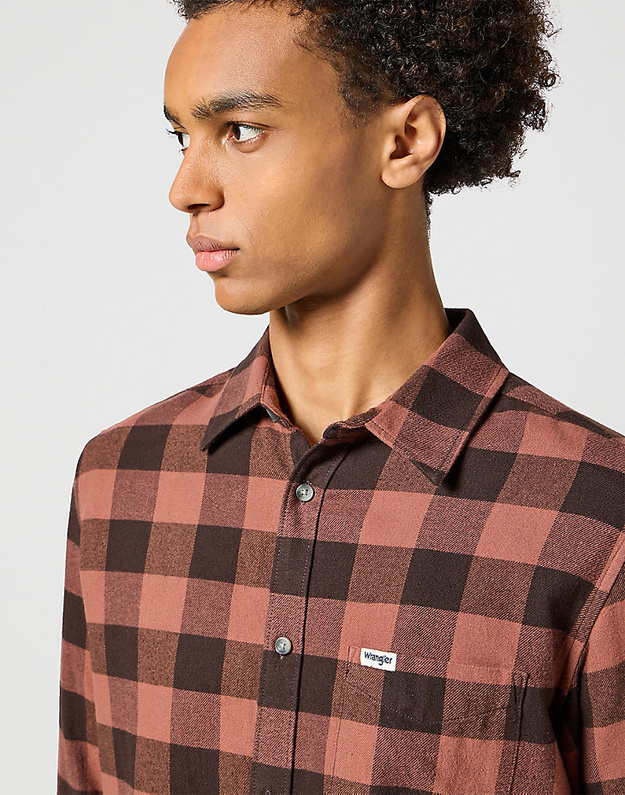MĘSKA KOSZULA KRATA WRANGLER 1 PKT SHIRT ROOT BEER CHECK 112357381