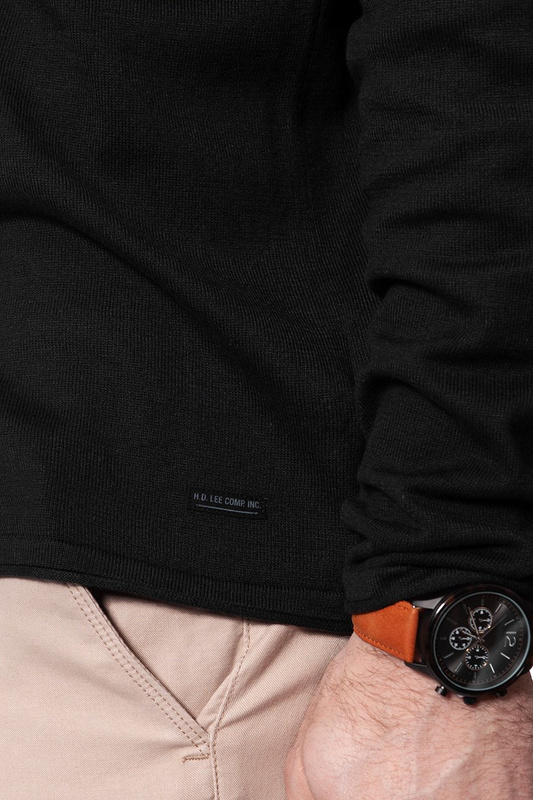 LEE V NECK KNIT BLACK L84OAH01