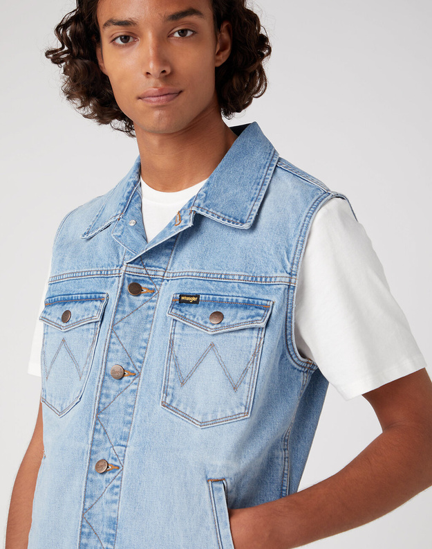 WRANGLER DENIM VEST MĘSKA KAMIZELKA JEANSOWA BEZRĘKAWNIK JEANS LOGO BLUE W44773Y97 112330850