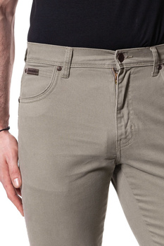 WRANGLER SPODNIE MĘSKIE TEXAS LIGHT OLIVE W12132148