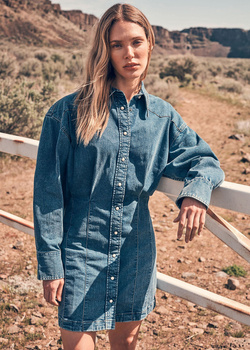 DAMSKA SUKIENKA JEANSOWA WRANGLER DARTED SKIRT DRESS SAPPHIRE TRACE 112370802