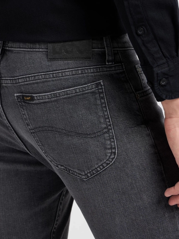MĘSKIE SPODNIE JEANSOWE LEE RIDER WORN IN SHADOW 112328478
