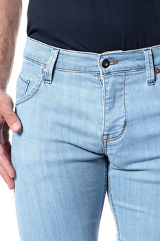 SPODENKI MĘSKIE MUSTANG 5 POCKET SHORT DENIM BLUE 1007373 5000 110