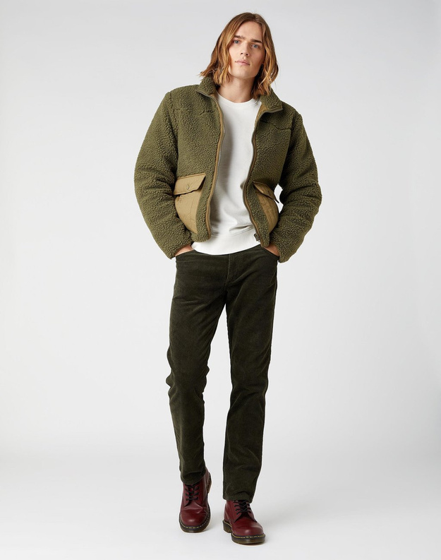 WRANGLER GREENSBORO MĘSKIE SPODNIE SZTRUKSOWE SZTRUKSY MILITARE GREEN W15QA2G40 112141186