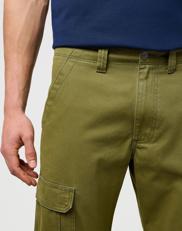 MESKIE SPODNIE WRANGLER REGULAR CARGO CAPULET OLIVE 112373197