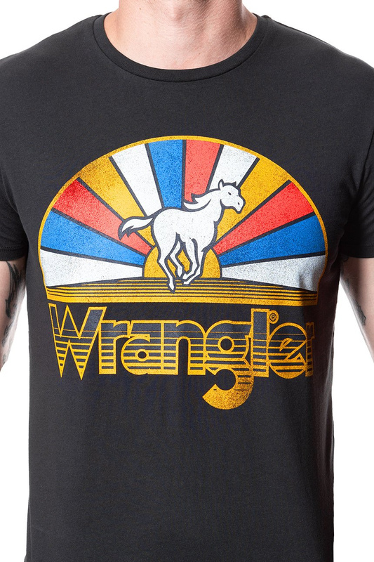 KOSZULKA WRANGLER HORSE LOGO TEE FADED BLACK W7B72FKV6 112131538