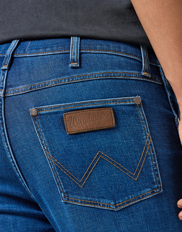 WRANGLER MĘSKIE SPODNIE JEANSOWE LARSTON INDIGO WAVES 112356817 W18S008808