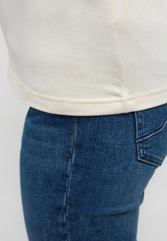 Damski Longsleeve Mustang Style Anna C Tee Whisper White 1014491 2013