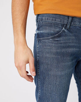 MĘSKIE SPODNIE JEANSOWE WRANGLER BRYSON DARK EROSION W14XX3664 112141175