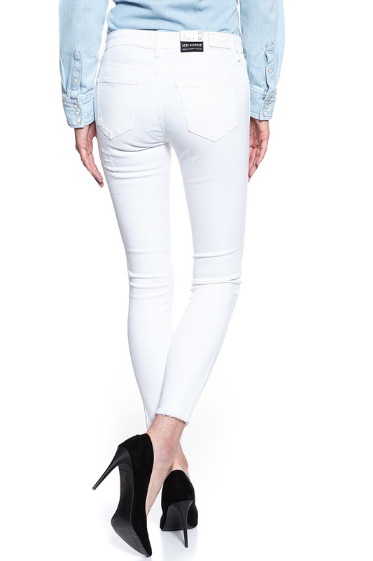 WRANGLER SKINNY CROP DAMAGED WHITE W28MYA86S