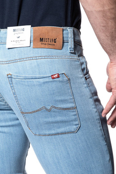 SPODENKI MĘSKIE MUSTANG 5 POCKET SHORT DENIM BLUE 1007373 5000 110