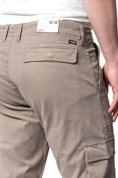 WRANGLER SPODNIE MĘSKIE CARGO PANTS BEIGE W15EA4XBB 112126801