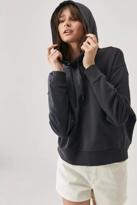 LEE ESSENTIAL HOODIE DAMSKA BLUZA Z KAPTUREM LOGO WASHED BLACK L53PRYJA 112145255
