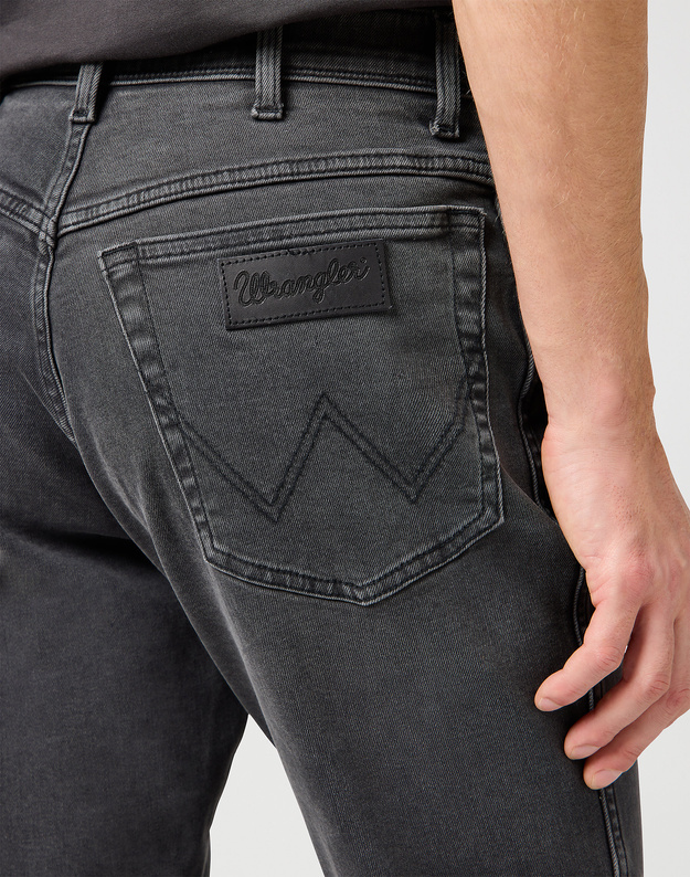 WRANGLER MĘSKIE SPODNIE JEANSOWE WRANGLER TEXAS SLIM WHISPERED WASH 112362467