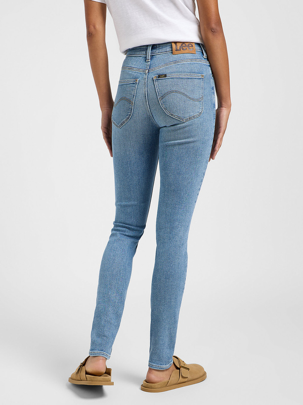 DAMSKIE SPODNIE JEANSOWE LEE SCARLETT HIGH MID STRENGTH 112363821