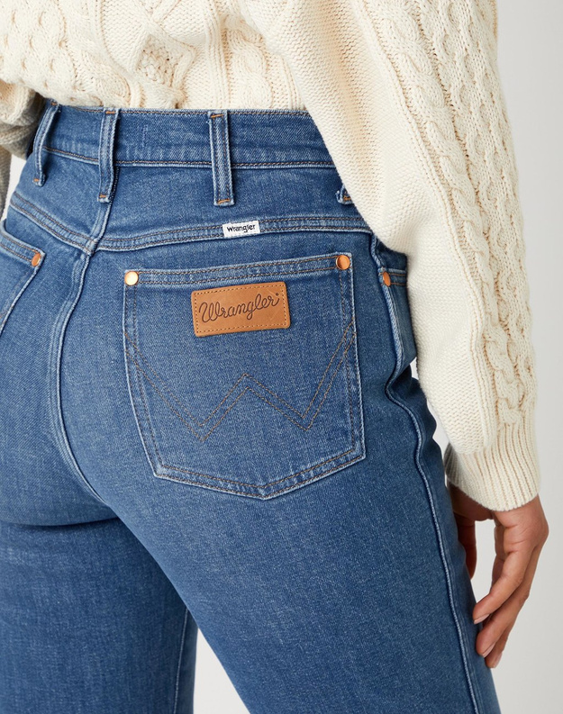 DAMSKIE SPODNIE JEANSOWE WRANGLER WILD WEST BLUE RIDGE W2H2ZH33S 112141317