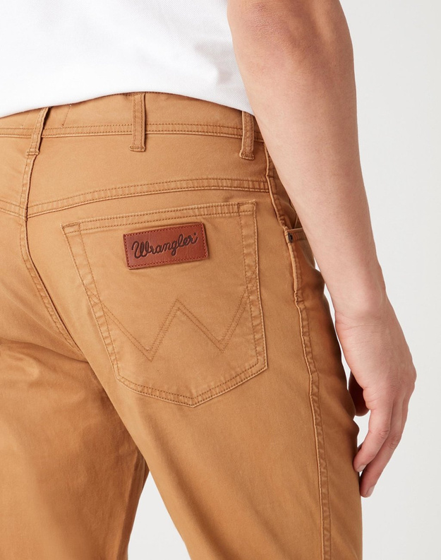 SPODNIE MĘSKIE WRANGLER TEXAS SLIM BISCUIT W12SWA012 112126530