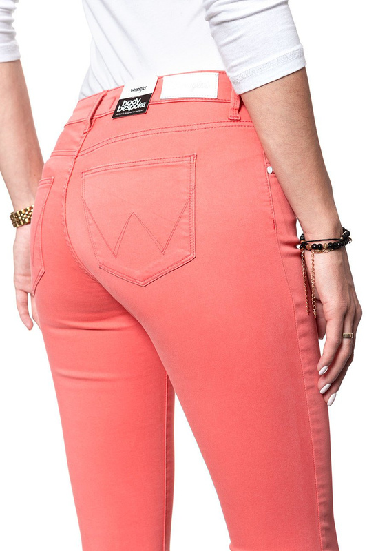 SPODNIE WRANGLER DAMSKIE SKINNY CROP CORAL W28MHL12B 112128458