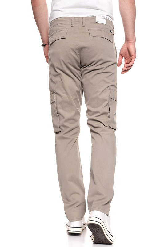 WRANGLER SPODNIE MĘSKIE CARGO PANTS BEIGE W15EA4XBB 112126801