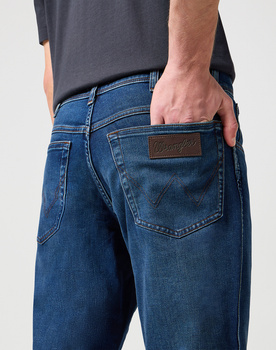 MESKIE SPODNIE WRANGLER TEXAS SLIM SILKYWAY 112145788