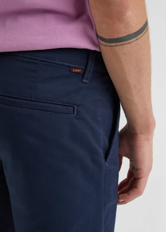 MĘSKIE SZORTY MATERIAŁOWE LEE REGULAR CHINO SHORT DEEP NAVY 112332254