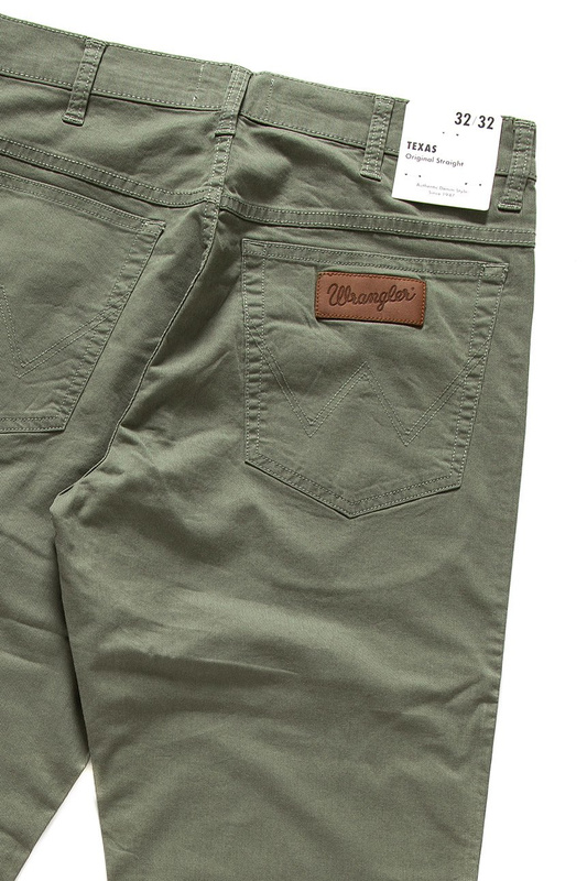 WRANGLER SPODNIE MĘSKIE TEXAS MOSS GREEN W121S4330 112126193