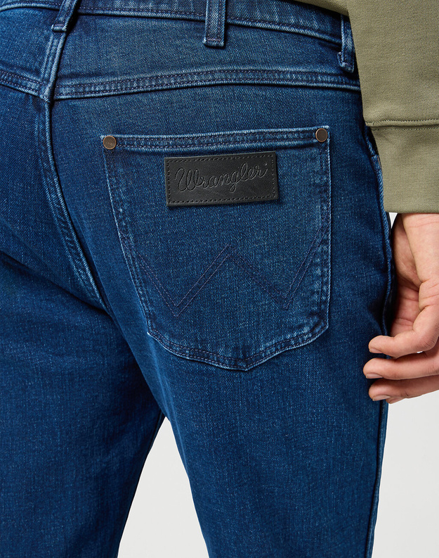 WRANGLER MĘSKIE SPODNIE JEANSOWE LARSTON MIDNIGHT DEPTH 112355023 W18S017422
