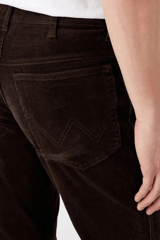 WRANGLER TEXAS SLIM MĘSKIE SPODNIE SZTRUKSOWE SZTRUKS COFFEE BEAN W12SECH31 112320131