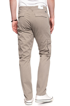 WRANGLER SPODNIE MĘSKIE CARGO PANTS BEIGE W15EA4XBB 112126801