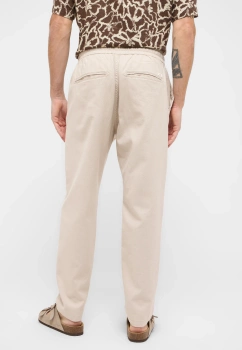 Męskie Spodnie Jeansowe Mustang Style Milano Jogger Oyster White 1016330 3025