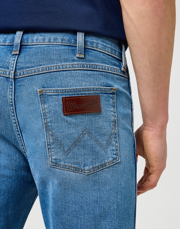 MESKIE SPODNIE WRANGLER LARSTON COASTAL BLUE 112371569