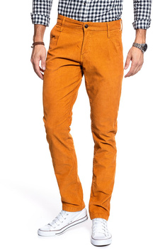 MUSTANG SPODNIE MĘSKIE Pleated Chino SUDAN BROWN 1008109 3179