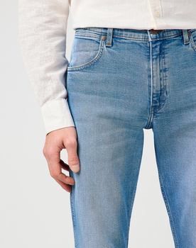 WRANGLER MĘSKIE SPODNIE JEANSOWE WRANGLER GREENSBORO COWBOY HAZE 112364420