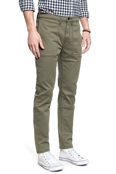 LEE AUSTIN MĘSKIE SPODNIE MATERIAŁOWE LICHEN GREEN L71BLE82 112119536