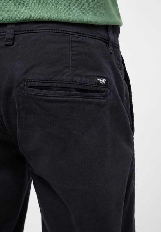 Męskie Spodnie Jeansowe Mustang Style Daytona Chino Black Beauty 1016357 4185