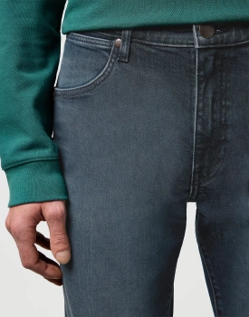 MESKIE SPODNIE WRANGLER LARSTON OCEAN STORM 112371027