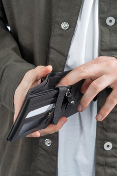 MUSTANG DENIMO WALLET MĘSKI PORTFEL SKÓRZANY POJEMNY NA KARTY PREMIUM BLACK RFID