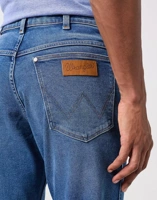 45718