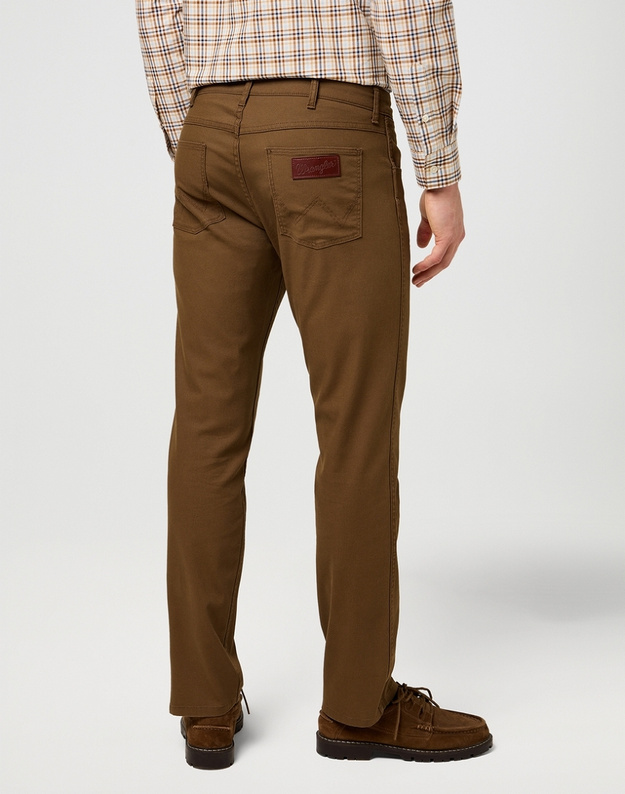 MESKIE SPODNIE  WRANGLER GREENSBORO DARK EARTH 112371571
