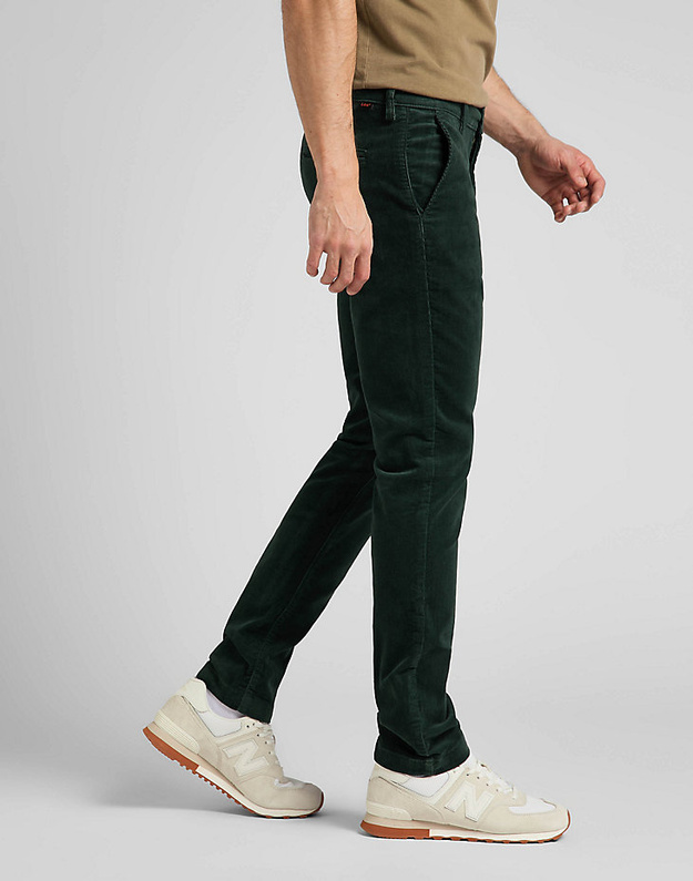 LEE SLIM CHINO MĘSKIE SPODNIE SZTRUKSOWE SZTRUKS LOGO KELP L71LAXIN 112321633