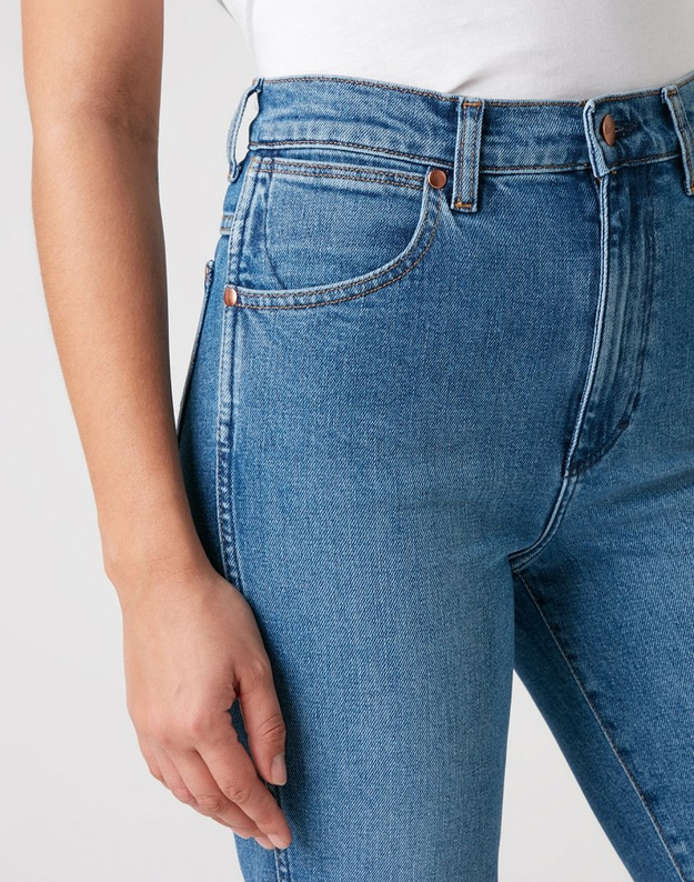 DAMSKIE SPODNIE JEANSOWE WRANGLER WILD WEST MID BLUE W2H2JX31A 112128613