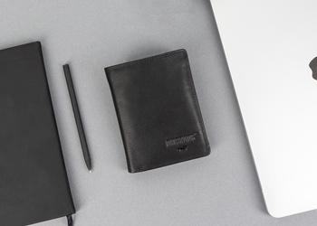 MUSTANG DENIMO HIGH WALLET MĘSKI PORTFEL SKÓRZANY NA KARTY POJEMNY BLACK RFID