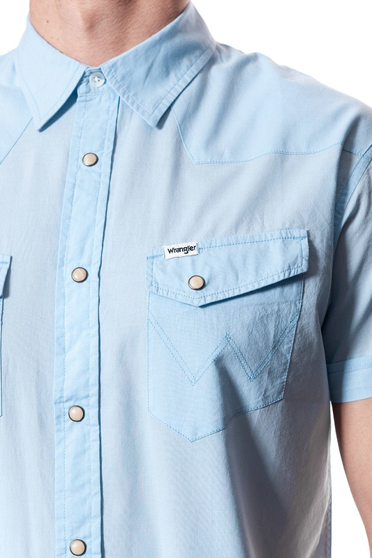 KOSZULA MĘSKA KRÓTKI RĘKAW WRANGLER SS WESTERN SHIRT CHAMBRAY BLUE W58736SUV 112129541